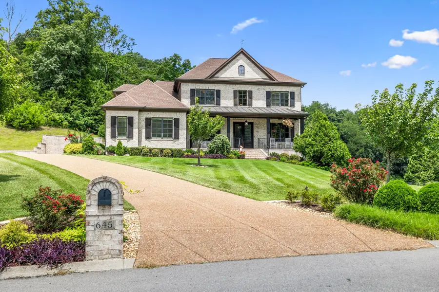 645 Legends Crest Dr, Franklin, TN 37069 - #2