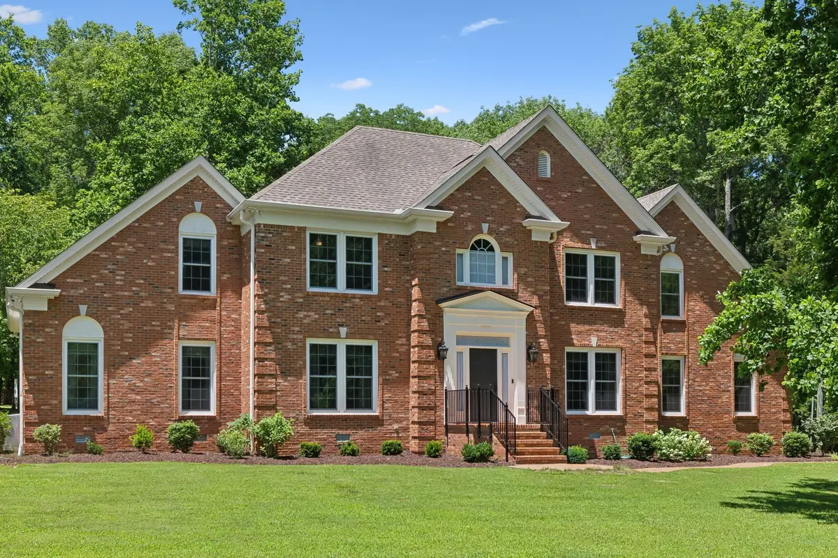 3208 Thoroughbred Dr, Hermitage, TN 37076 - #1