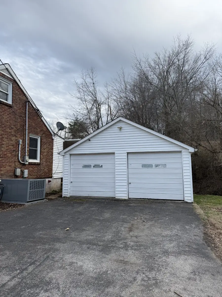 583 Brattontown Cir, Lafayette, TN 37083 - #3