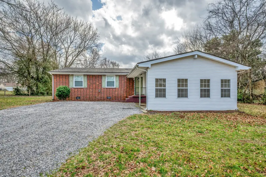 8 Gino Dr, Clarksville, TN 37042 - #3
