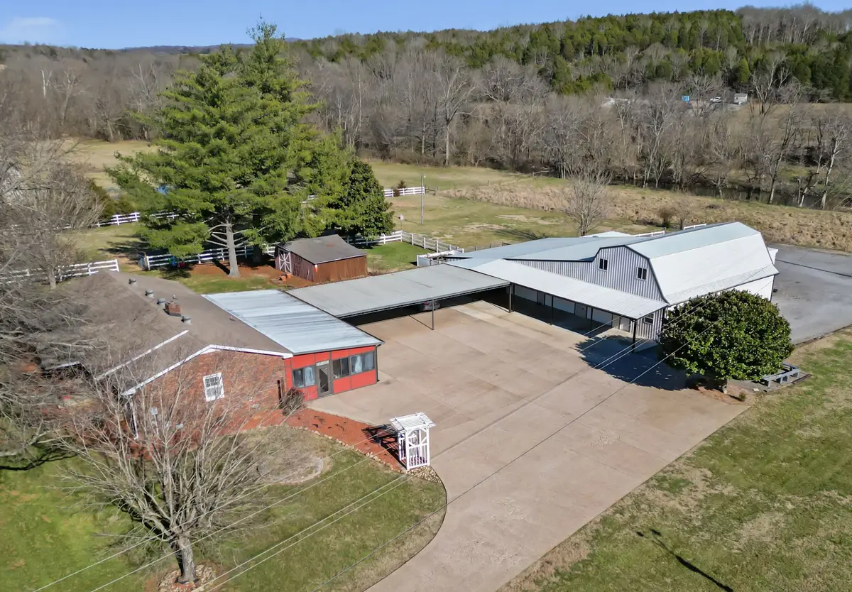 33 Edgewood Rd, Alexandria, TN 37012 - #1