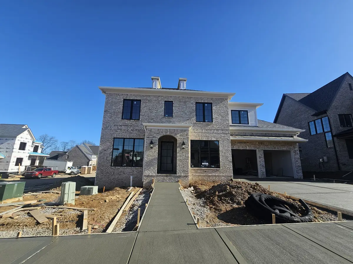 3245 Arundel Ln, Thompsons Station, TN 37179 - #1