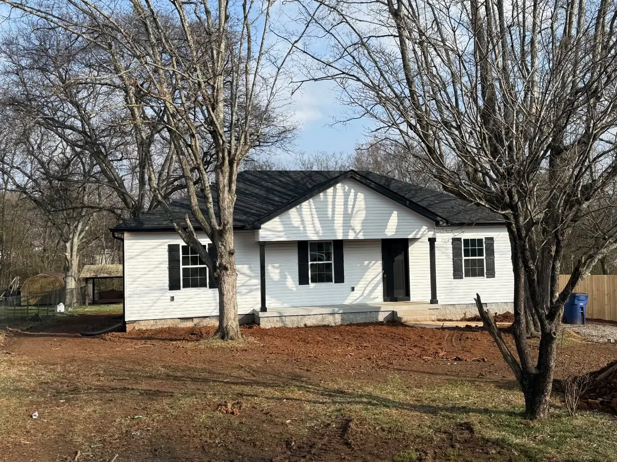 200 Ray St, Shelbyville, TN 37160 - #1