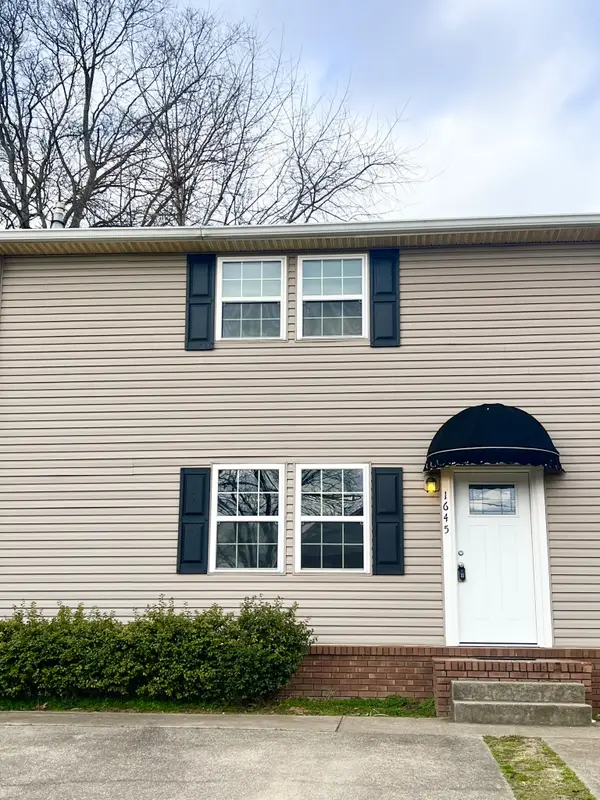 1645 Baltimore Dr, Clarksville, TN 37043