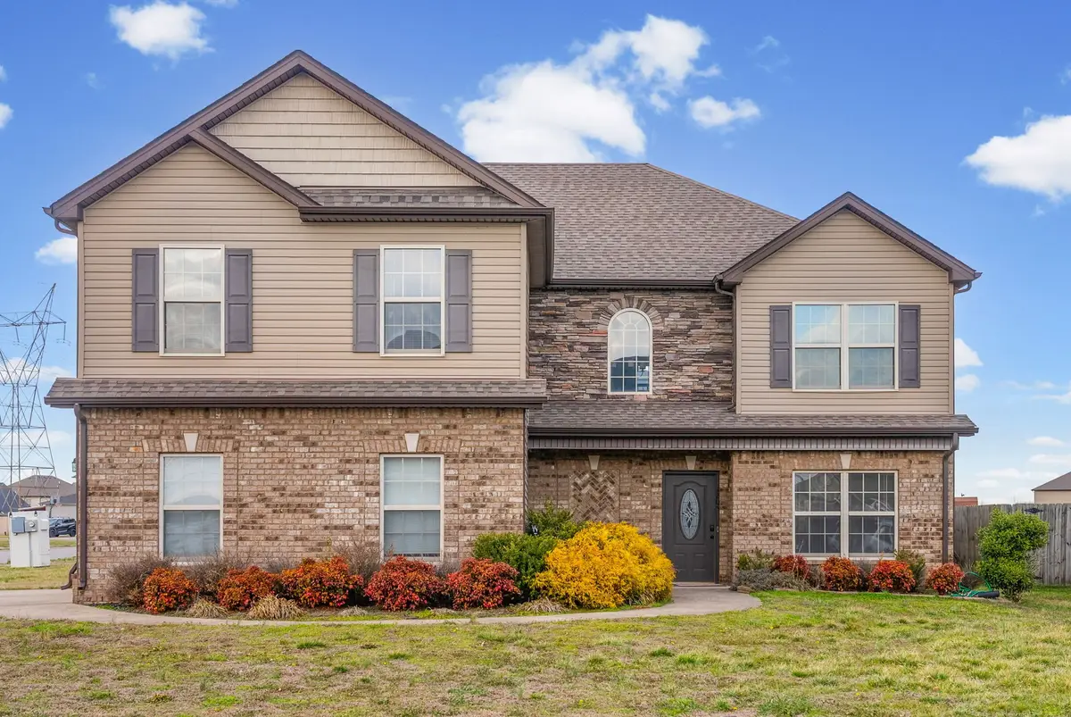 1205 Winterset Dr, Clarksville, TN 37040 - #1