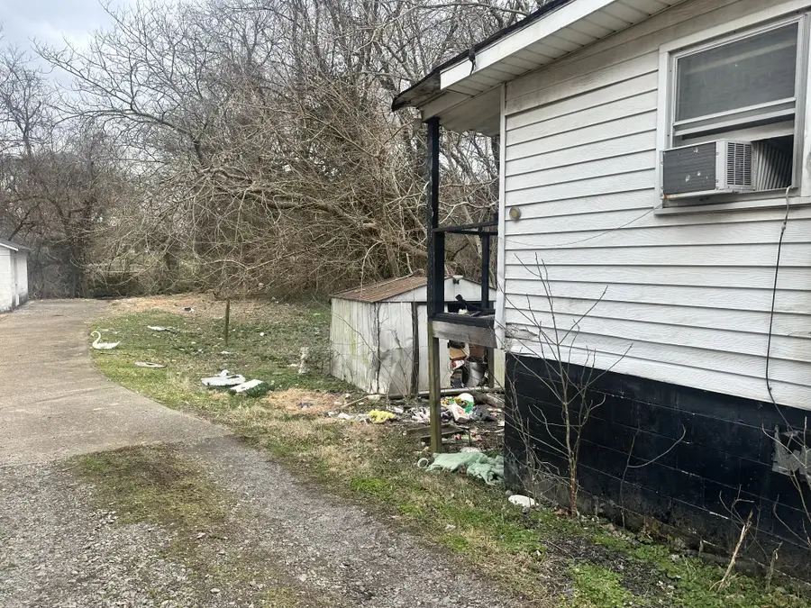517 9th St, Clarksville, TN 37040 - #3