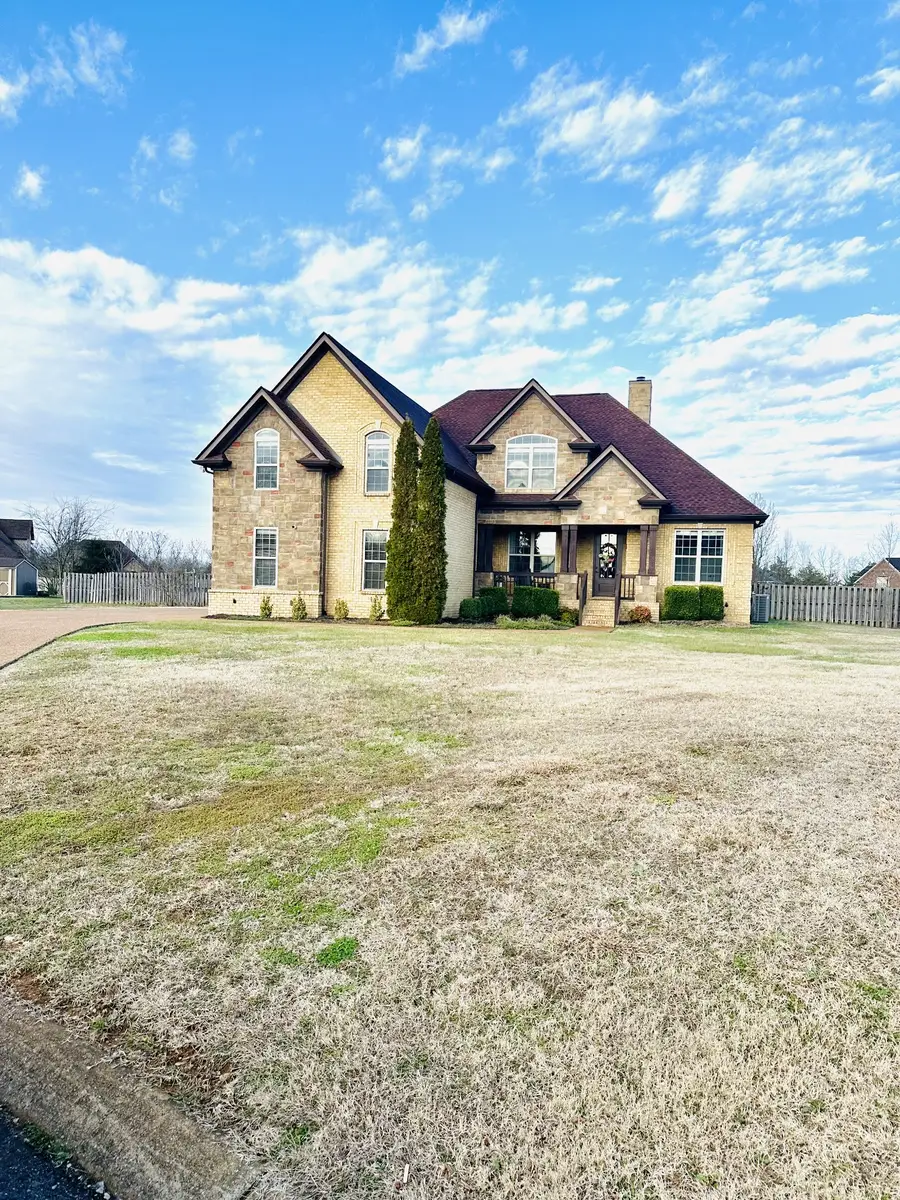 607 Stonefield Ct, Mount Juliet, TN 37122 - #2