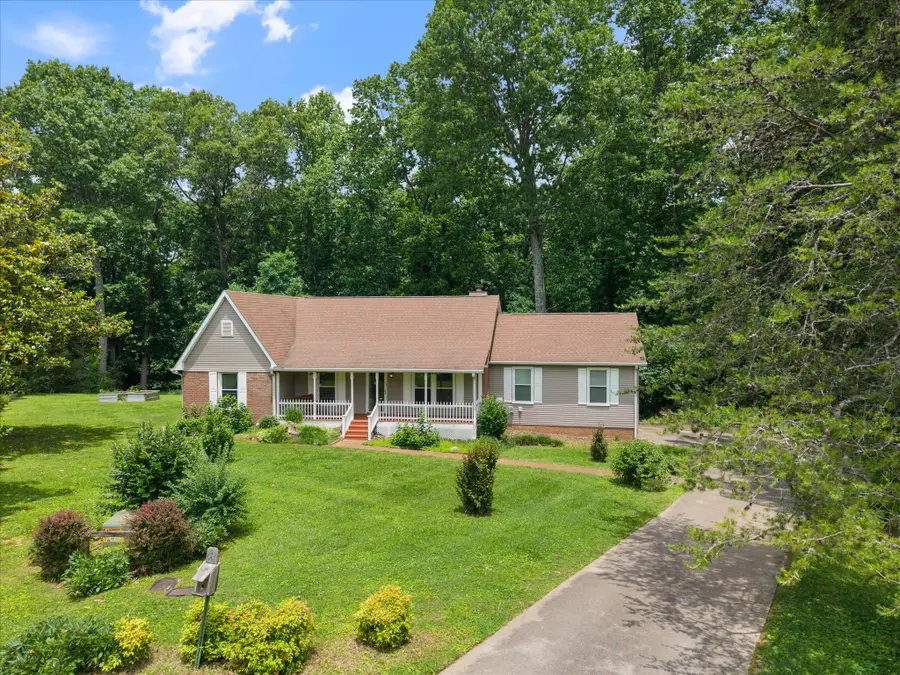 406 Hickory Ct, Goodlettsville, TN 37072 - #3