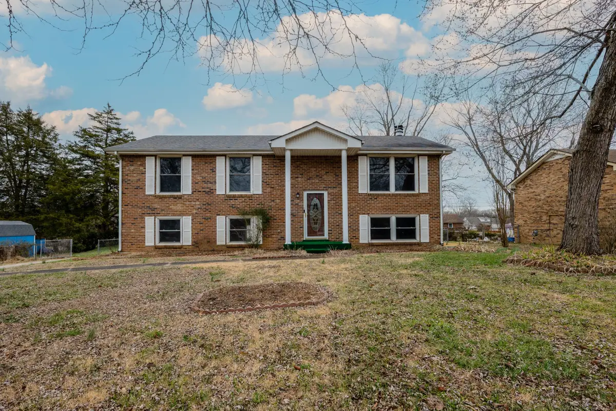 214 Morningside Dr, Clarksville, TN 37042 - #1