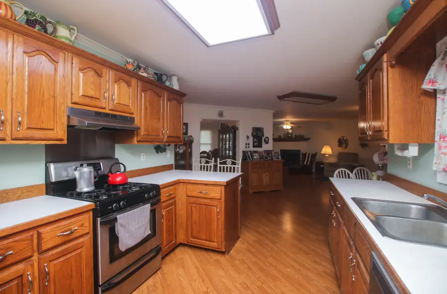 548 Cooper Drive, McMinnville, TN 37110 - #3