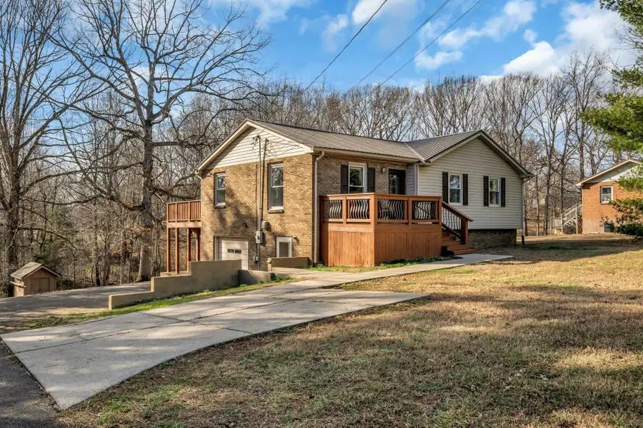 1006 Twin Oaks Dr, White Bluff, TN 37187 - #3