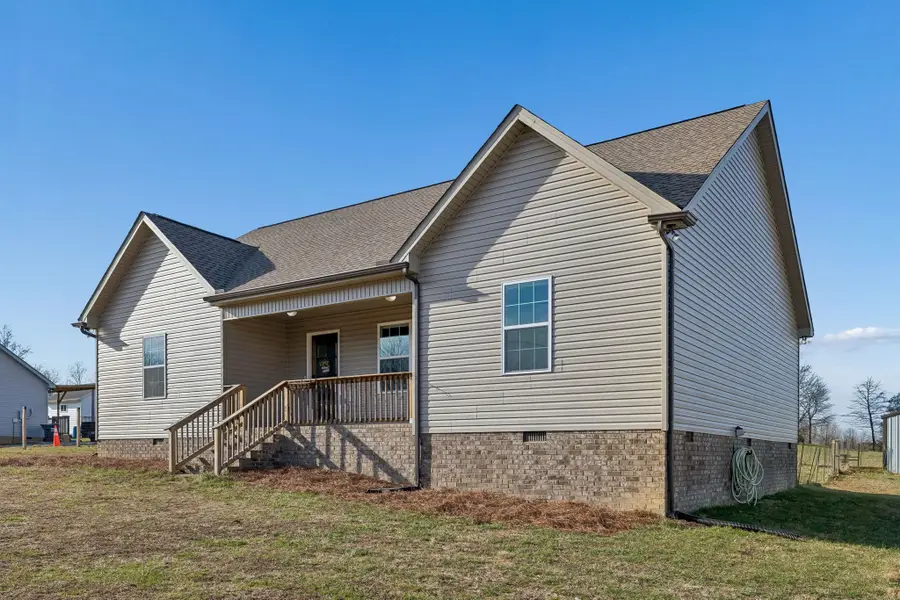 1521 Wixtown Rd, Westmoreland, TN 37186 - #3