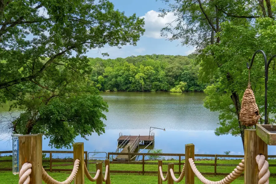 554 Hickman Shores Rd, Dover, TN 37058 - #2