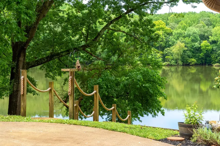 554 Hickman Shores Rd, Dover, TN 37058 - #3