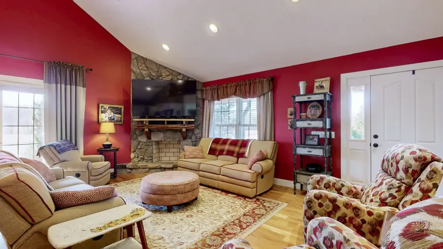 955 Martin Mill Rd, Puryear, TN 38251 - #3