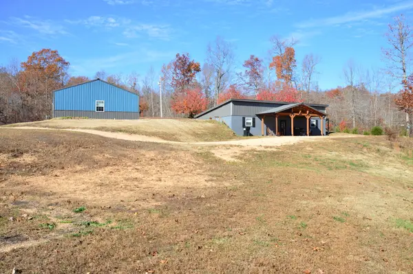 351 Hurricane Creek Rd, Linden, TN 37096