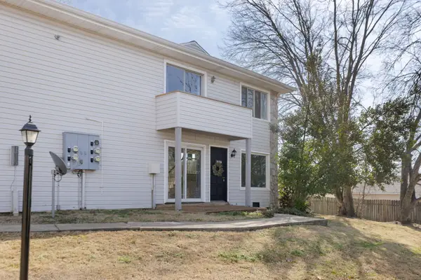 810 Bellevue Rd #207, Nashville, TN 37221