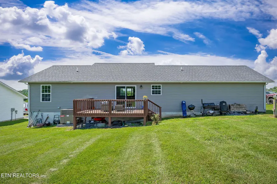 410 Old Elmore Rd, Crossville, TN 38571 - #3