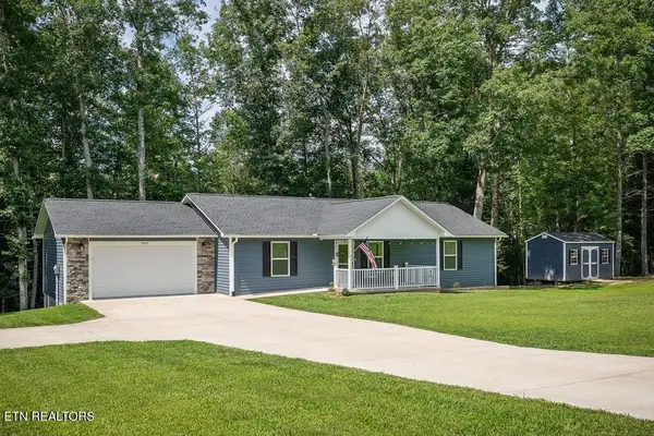 469 Ferry Bend Tr, Crossville, TN 38571