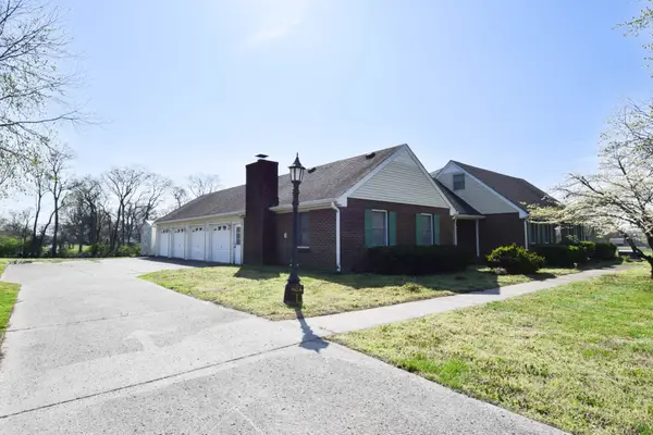 1059 Robertson Rd, Gallatin, TN 37066