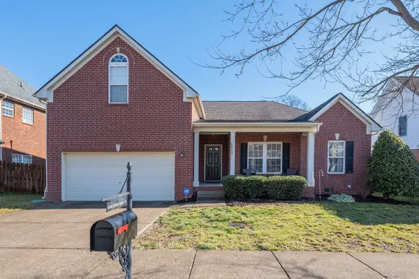 6944 Sunnywood Dr, Nashville, TN 37211