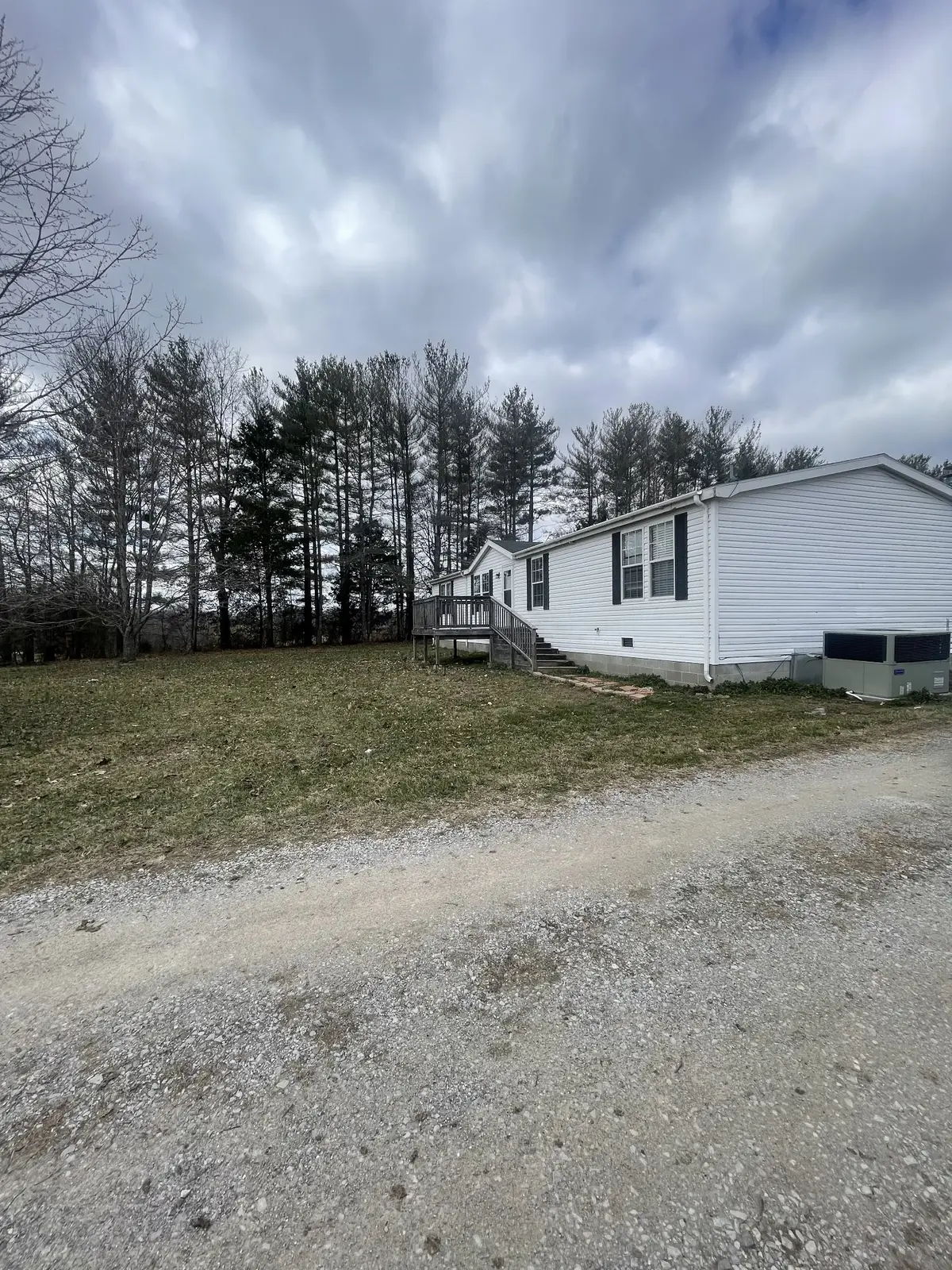 988 Womack Rd, McMinnville, TN 37110 - #1