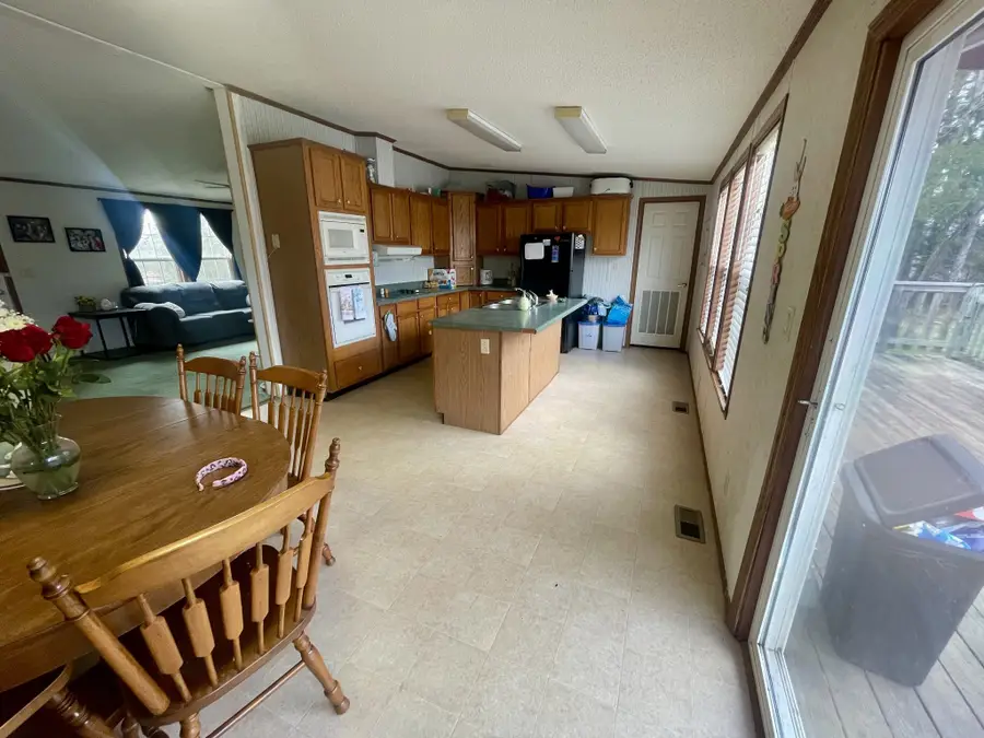 988 Womack Rd, McMinnville, TN 37110 - #3