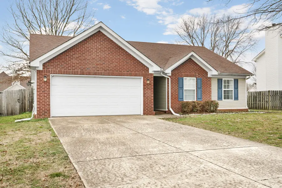 2213 New Port Dr, Spring Hill, TN 37174 - #2
