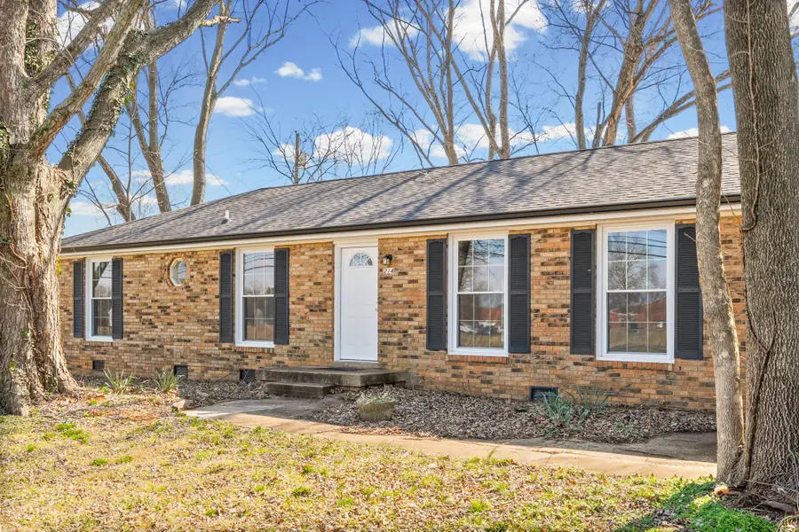 214 Cunningham Ln, Clarksville, TN 37042 - #3