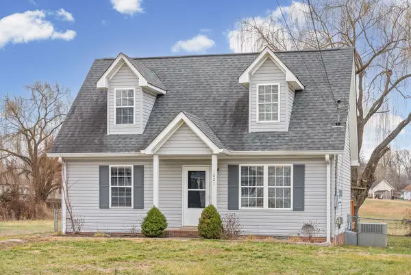 1021 Poppy Seed Drive, Oak Grove, KY 42262