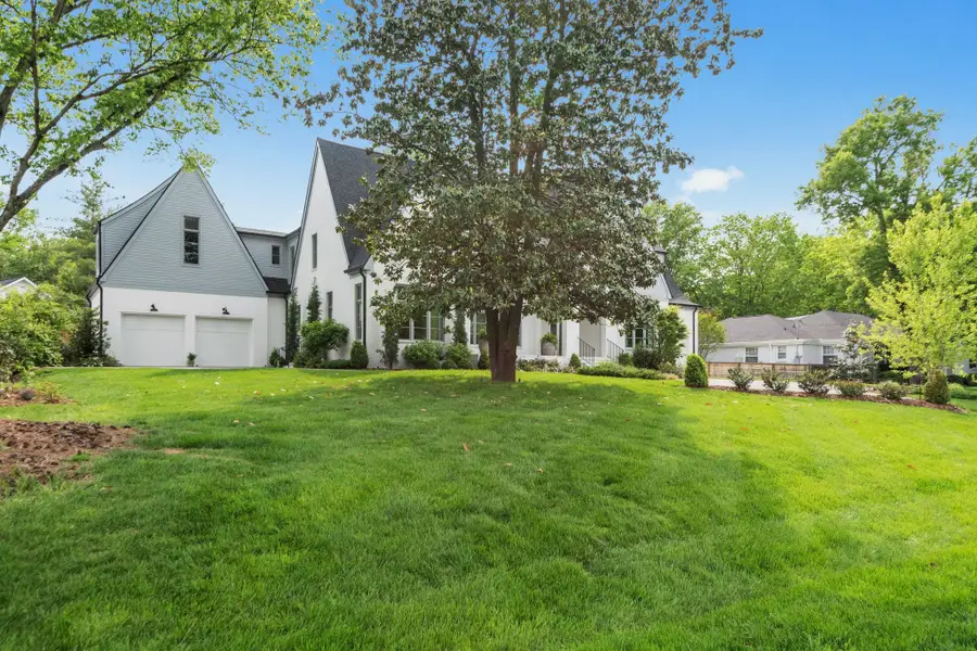 2825 Sugar Tree Rd, Nashville, TN 37215 - #3