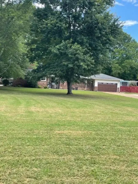 111 Grandview Dr, Lawrenceburg, TN 38464 - #2