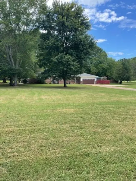 111 Grandview Dr, Lawrenceburg, TN 38464 - #3