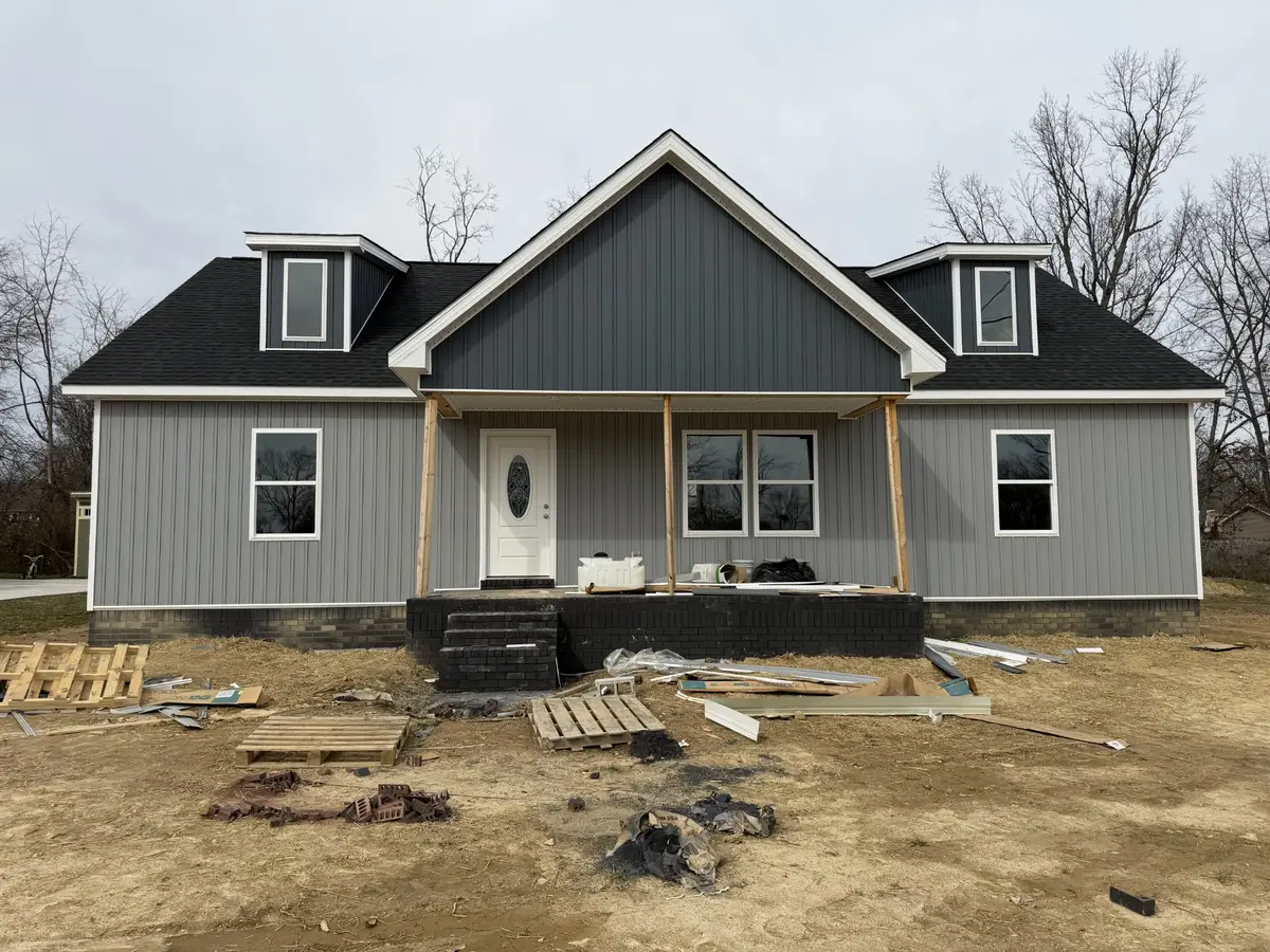 322 Cassie Dr, Lafayette, TN 37083 - #1