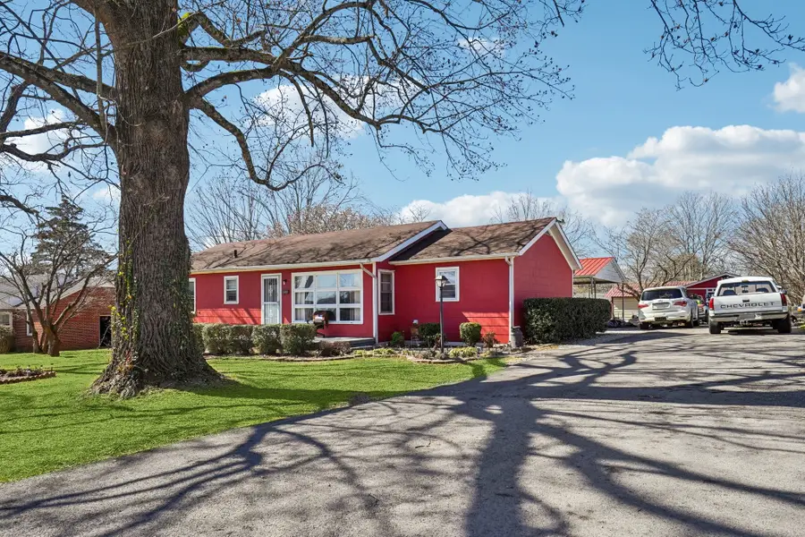 107 Highland Dr, Winchester, TN 37398 - #2