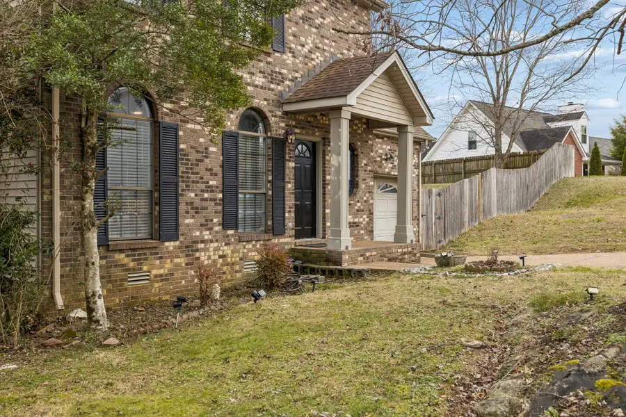 7701 Poplar Ridge Dr, Nashville, TN 37221 - #2