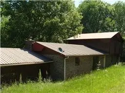 131 Lake Rd, Manchester, TN 37355