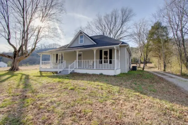 274 Club Springs Rd, Elmwood, TN 38560 - #2