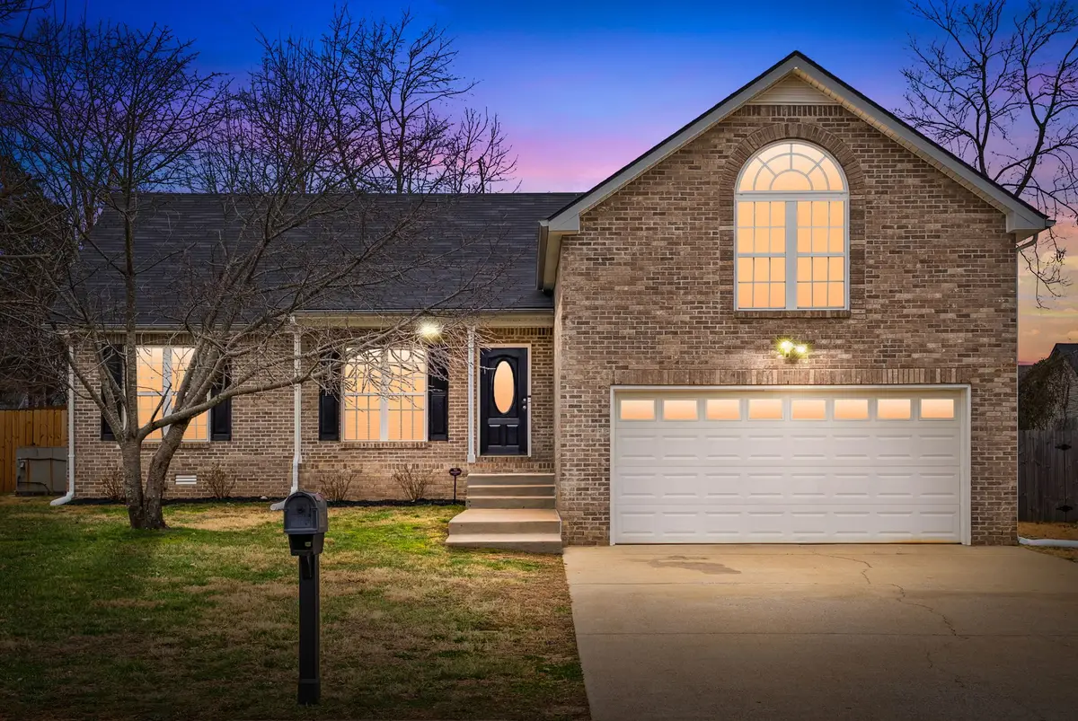 672 Superior Ln, Clarksville, TN 37043 - #1