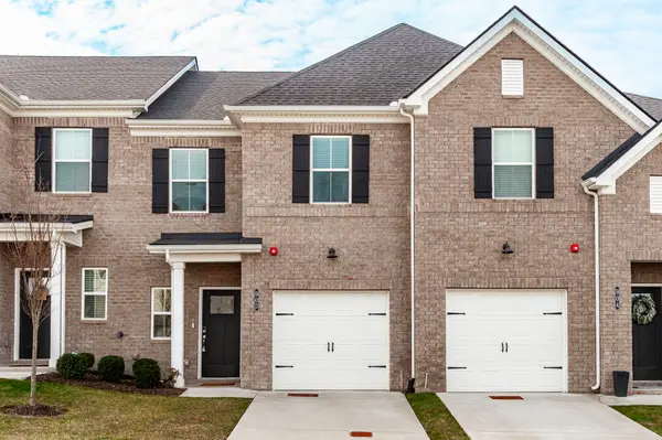 204 Douglas Bend Rd #903, Gallatin, TN 37066