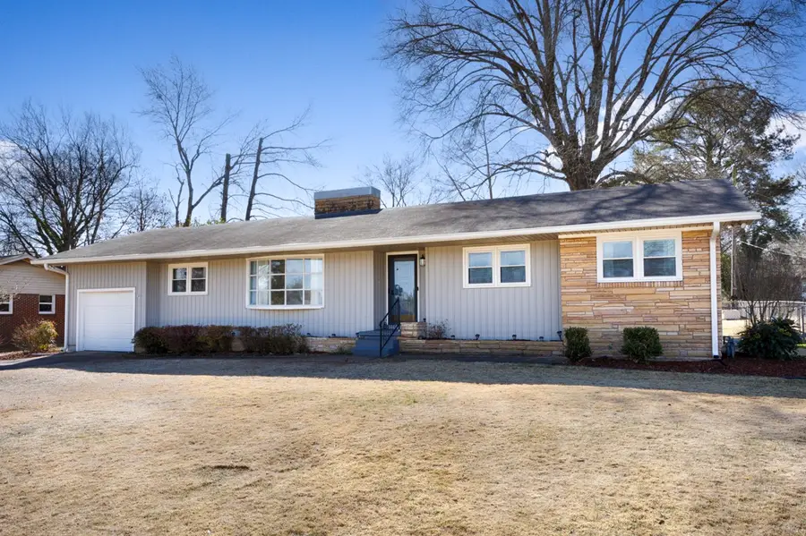 1309 Aston St, Athens, AL 35611 - #3