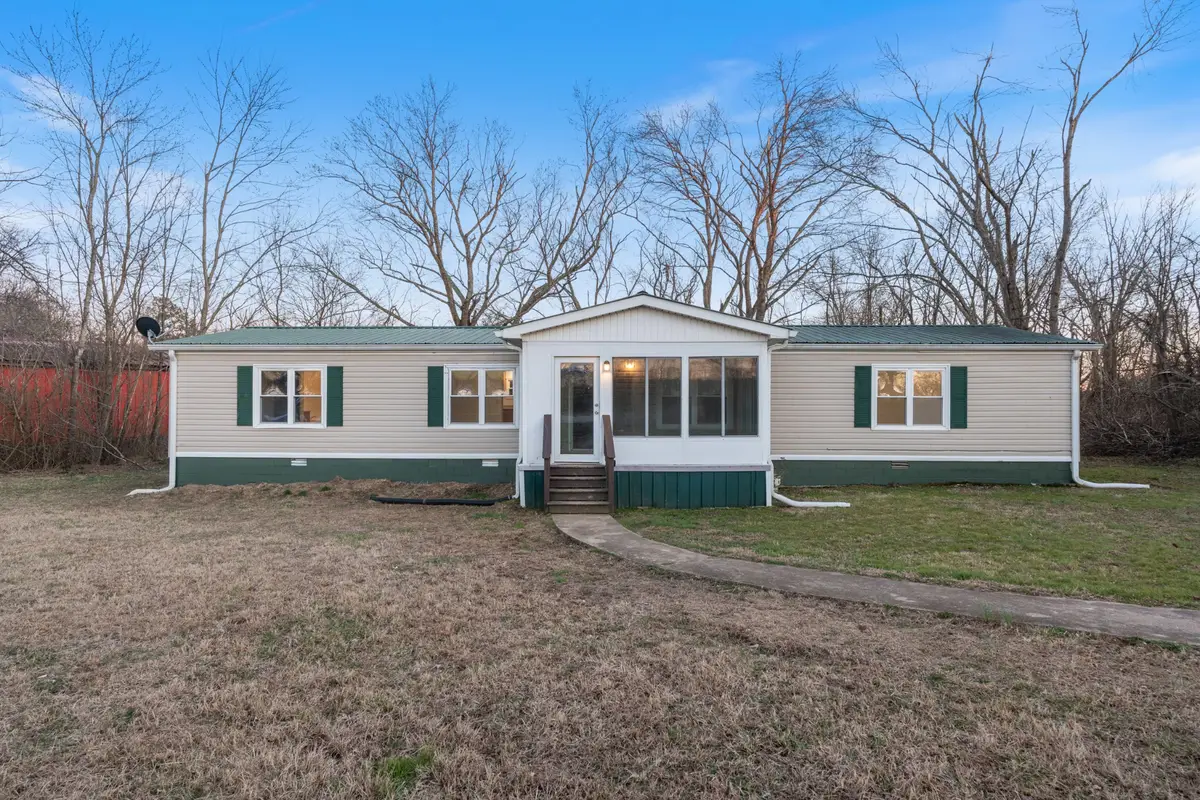 308 Spurgeon Ave, Hohenwald, TN 38462 - #1