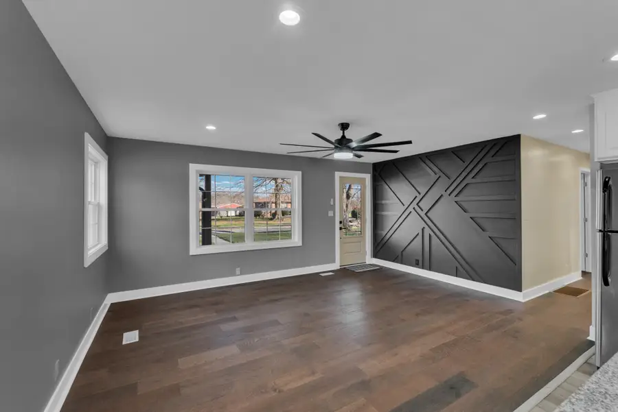 100 Holly St, McMinnville, TN 37110 - #3