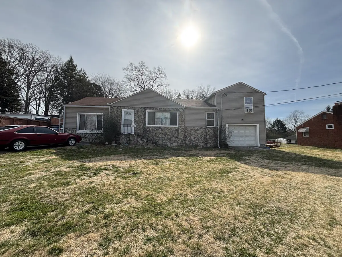 604 Victor Dr, Knoxville, TN 37912 - #1
