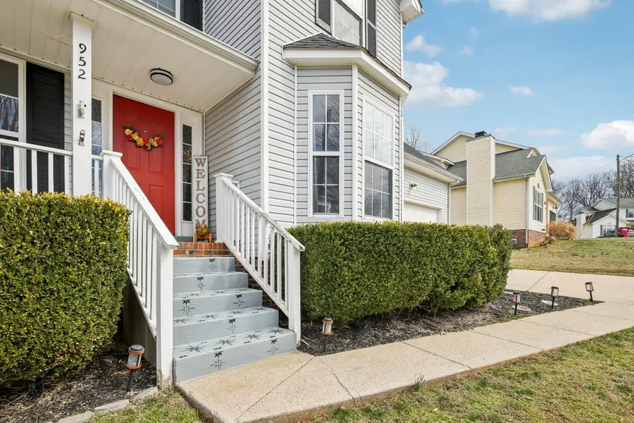 952 Roedeer Dr, Clarksville, TN 37042 - #2