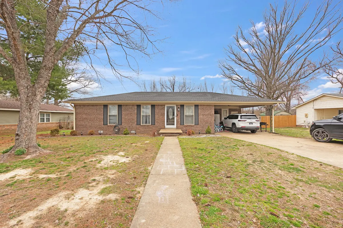 8064 Pillow Dr, Milan, TN 38358 - #1