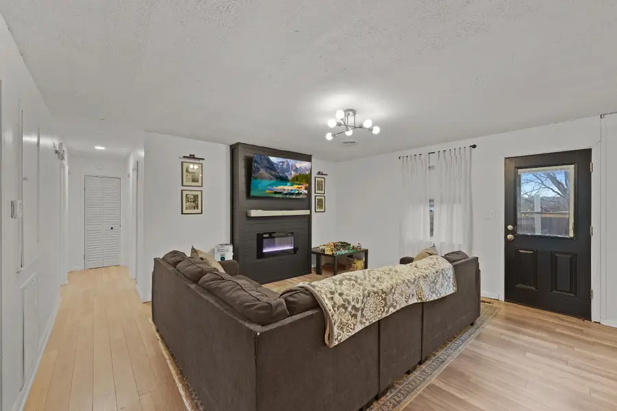 8064 Pillow Dr, Milan, TN 38358 - #3