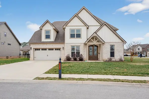 300 Lowline Dr, Clarksville, TN 37043