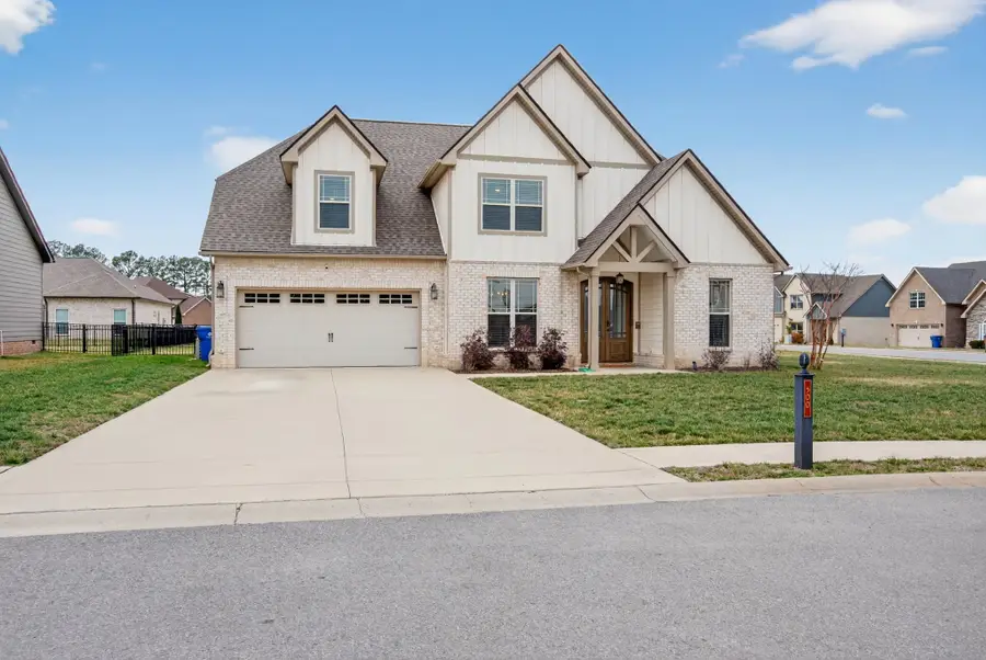 300 Lowline Dr, Clarksville, TN 37043 - #2