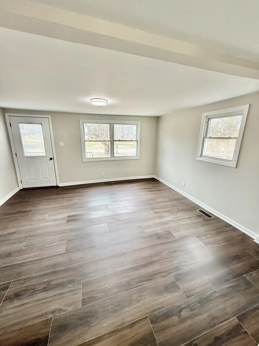 141 W Main St, Gracey, KY 42232 - #3